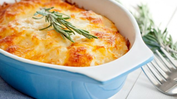 O filé de frango com molho branco utilizar esse molho versártil (Créditos: TudoGostoso)