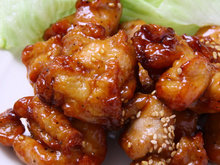 Pare já de comer filé de frango sem graça! Faça essa receita de frango com shoyu agridoce para variar o cardápio